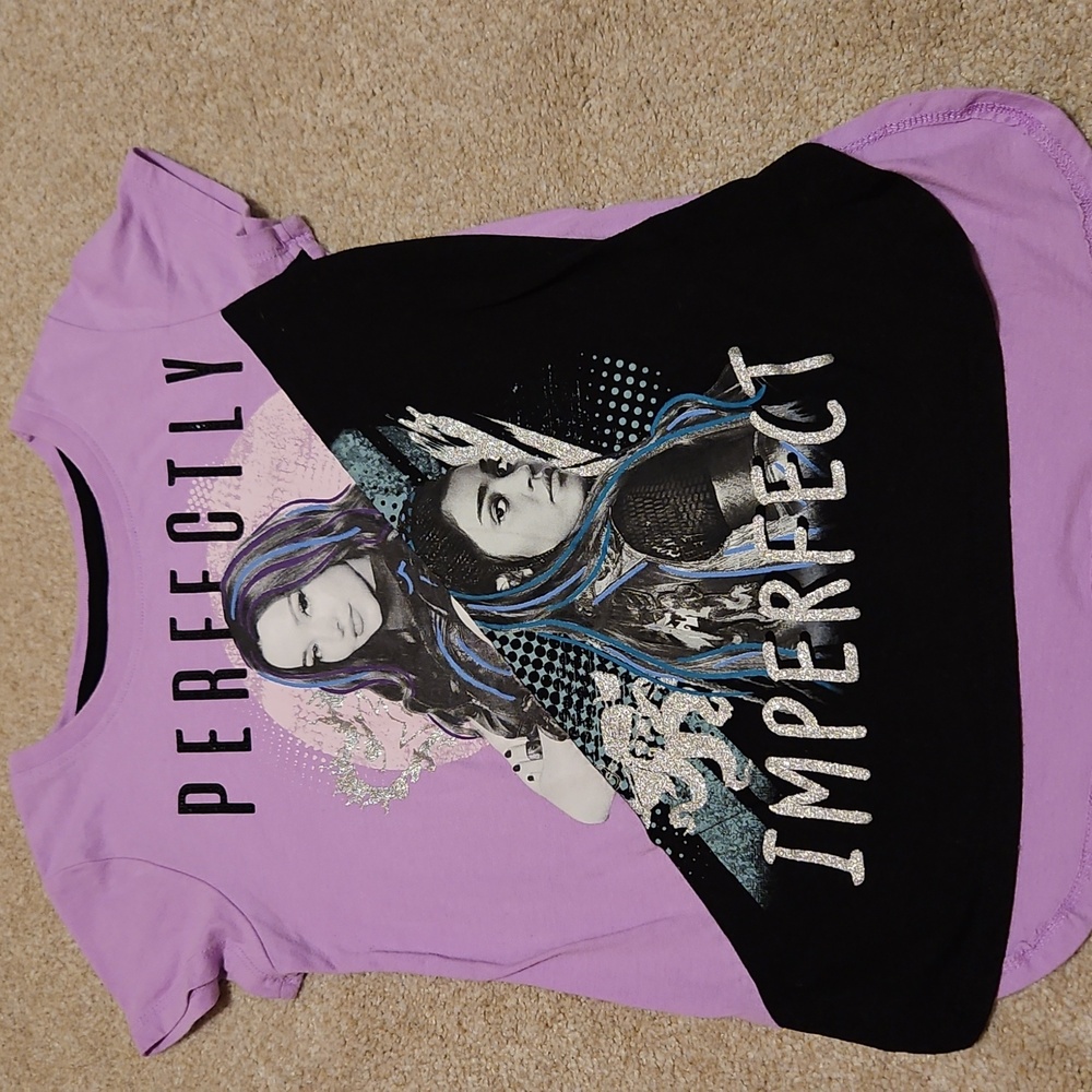 Bundle Of 6 Disney's Descendants Shirts Girls 7/8